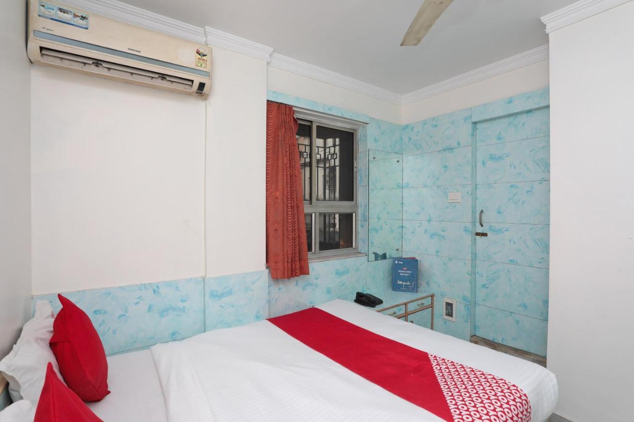 Oyo 26143 Hotel Abedin Kalkuta Zewnętrze zdjęcie