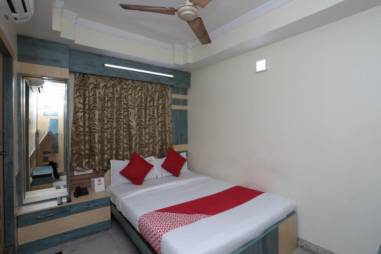 Oyo 26143 Hotel Abedin Kalkuta Zewnętrze zdjęcie