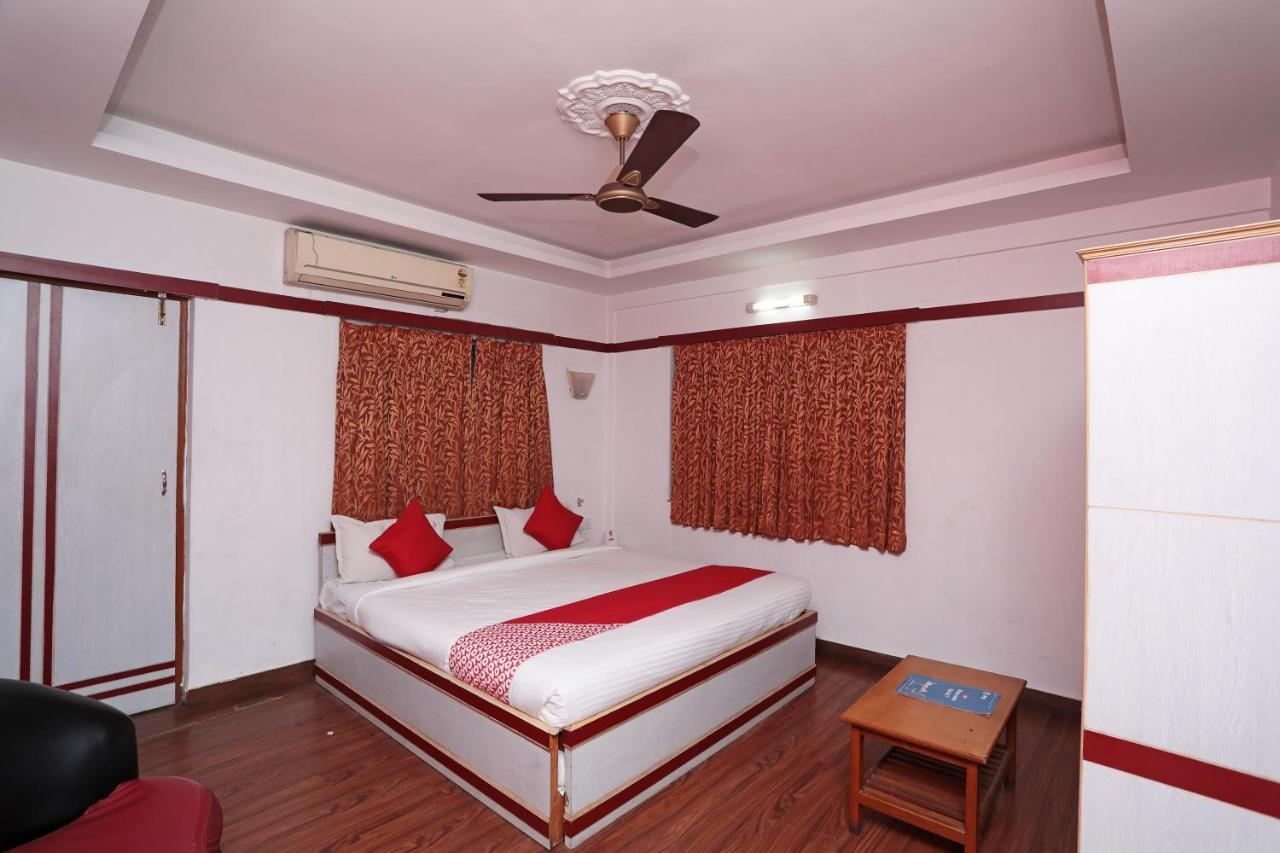 Oyo 26143 Hotel Abedin Kalkuta Zewnętrze zdjęcie
